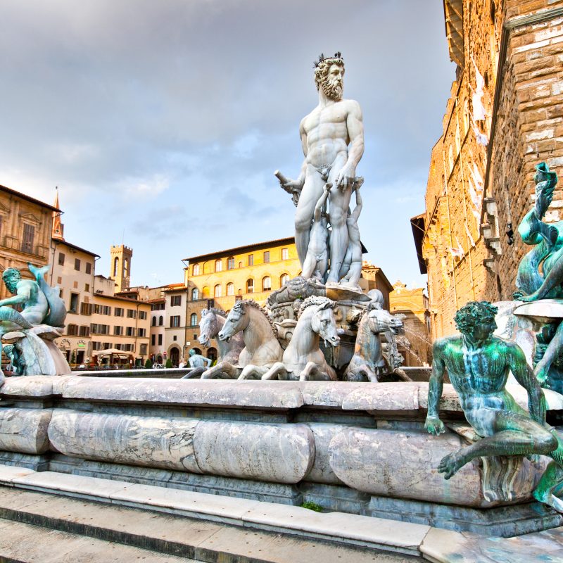 Famous,Fountain,Of,Neptune,On,Piazza,Della,Signoria,In,Florence,